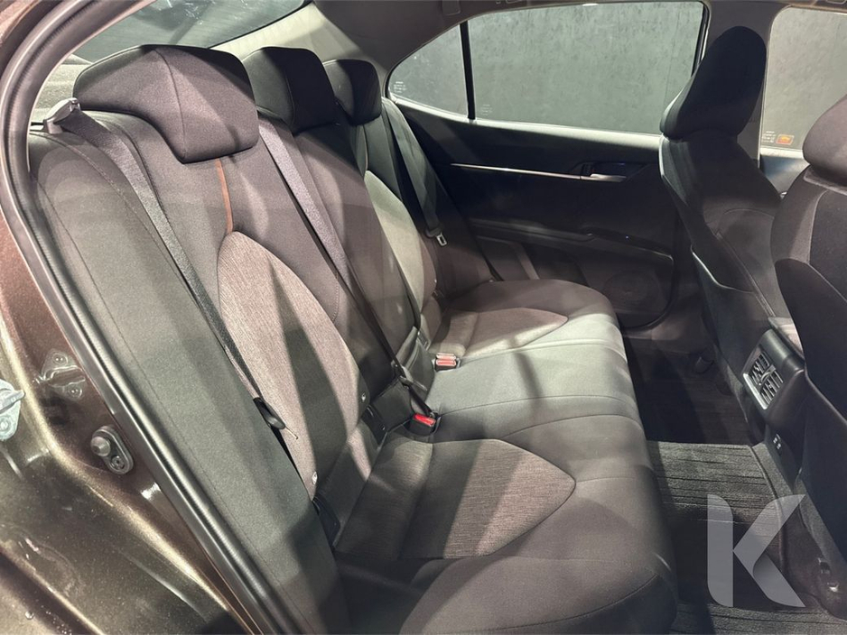 2018 Toyota Camry - image 14