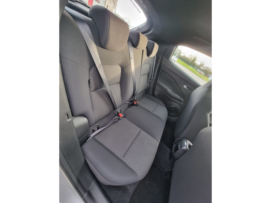 2020 Nissan Juke - image 25