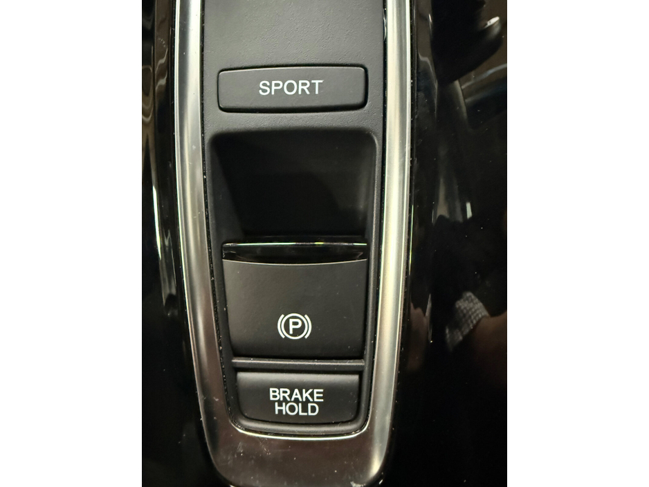 2020 Honda Vezel - image 17