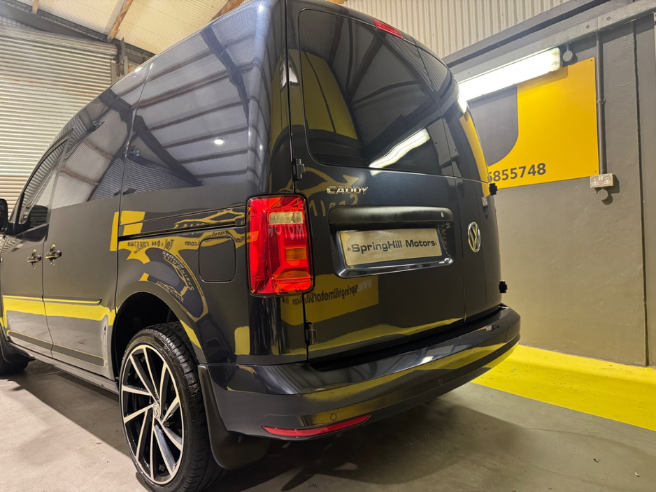 2020 Volkswagen Caddy - image 13