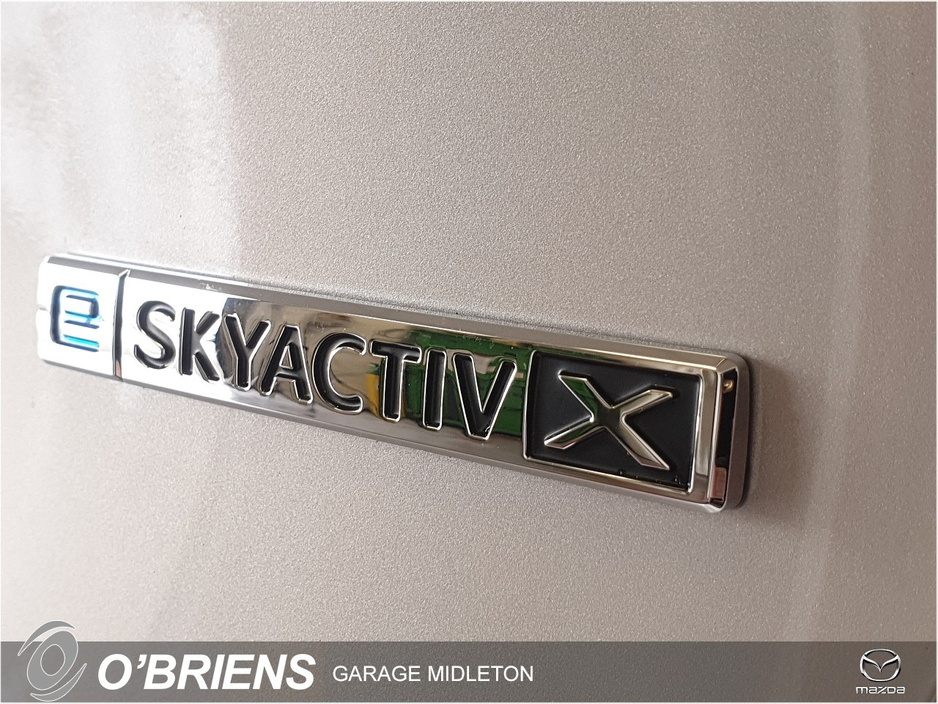 2025 Mazda Mazda3 - image 17