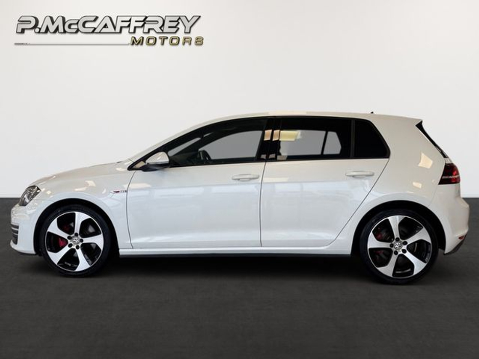 2017 Volkswagen Golf - image 8