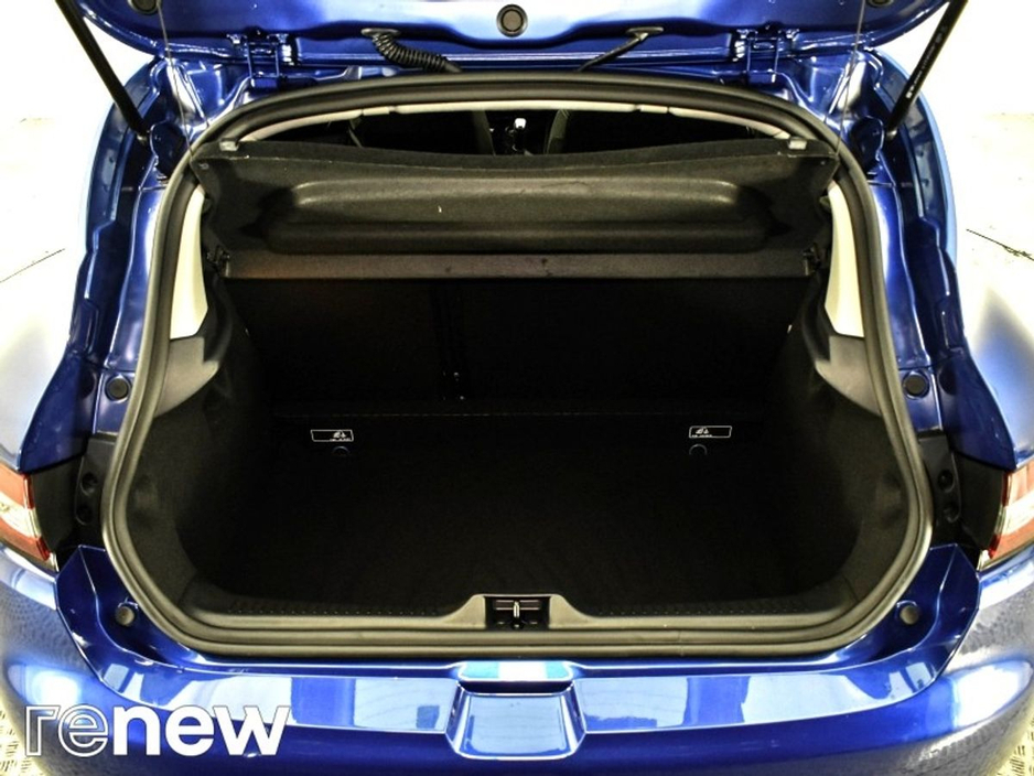 2018 Renault Clio - image 12