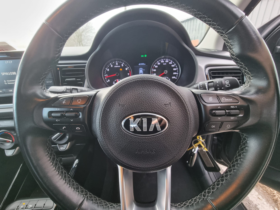 2019 Kia Rio - image 22
