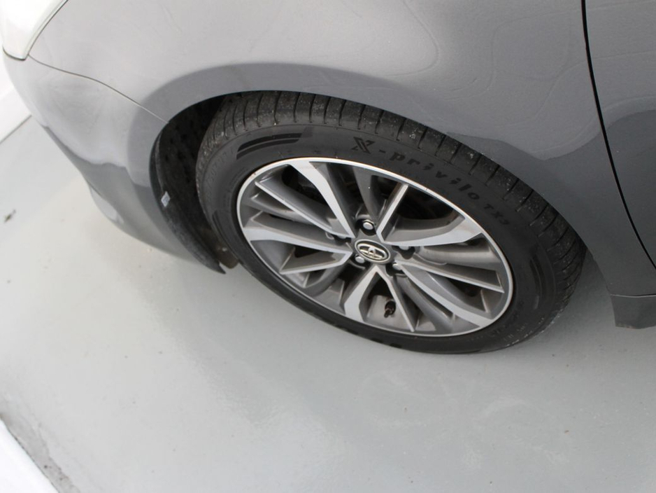 2017 Toyota Avensis 1.6D SOL Navi 4DR €10,499