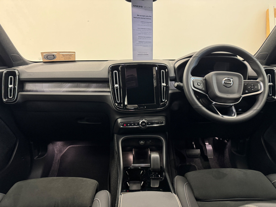 2022 Volvo XC40 BEV 231hp Ultimate €30,000