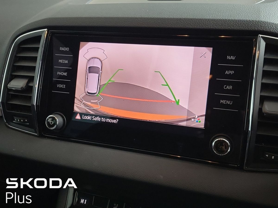 2023 Skoda Karoq - image 22