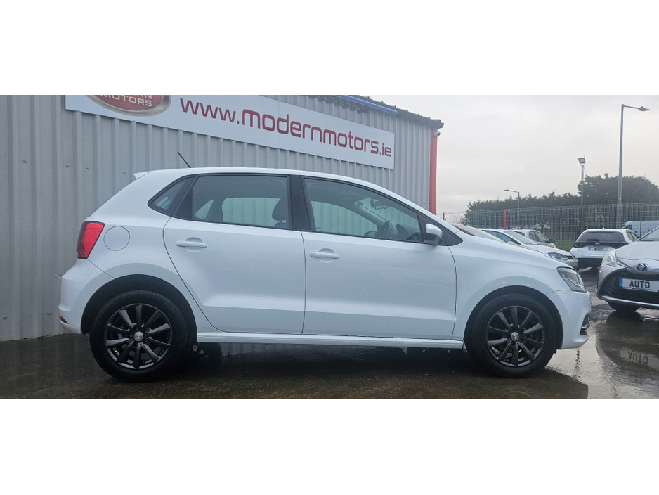 2015 Volkswagen Polo AUTOMATIC 1.2 COMFORTLINE DSG LOW KMS €10,450