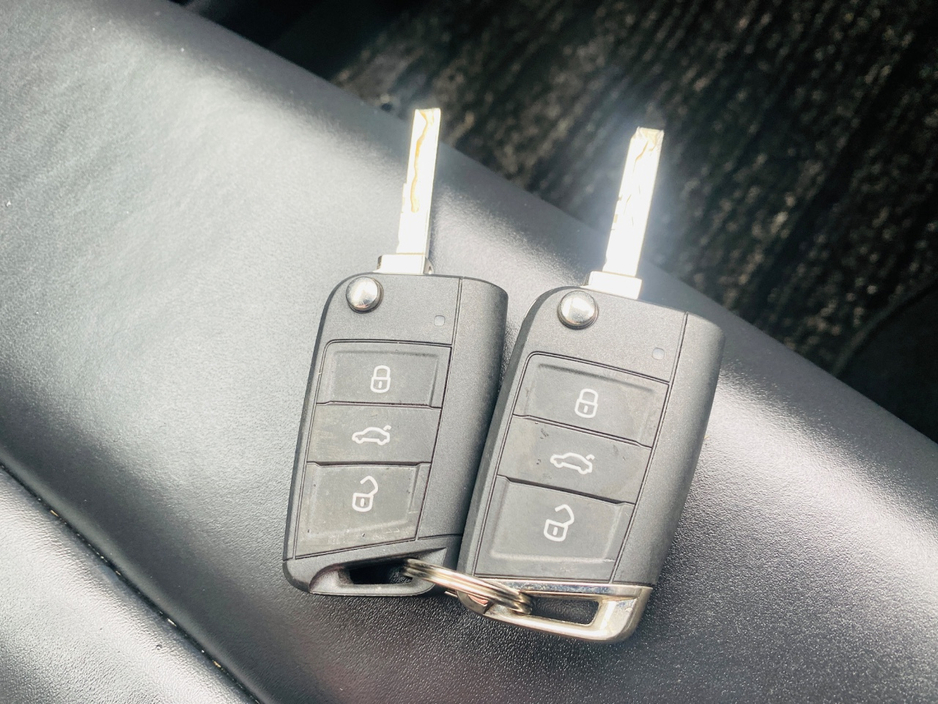 2023 Volkswagen T-Roc - image 18