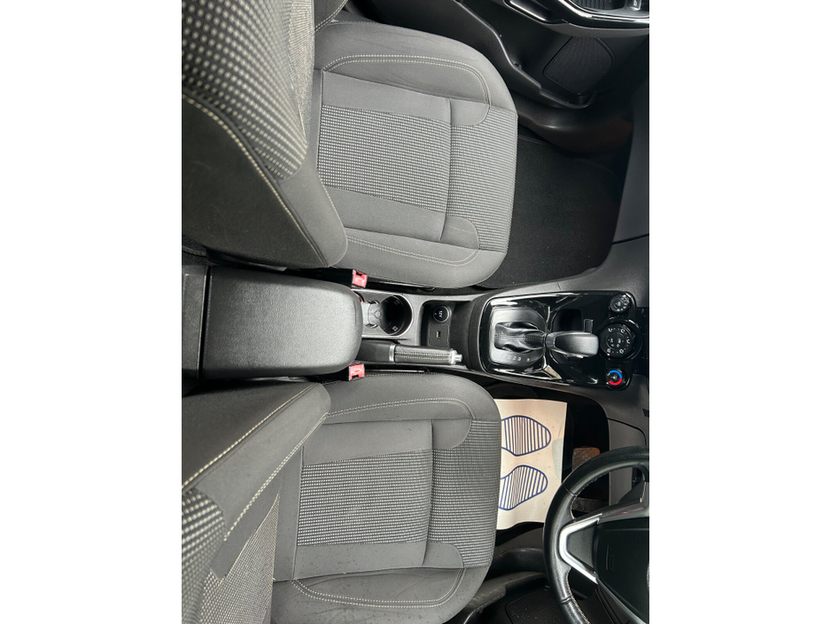 2017 Ford Fiesta - image 16