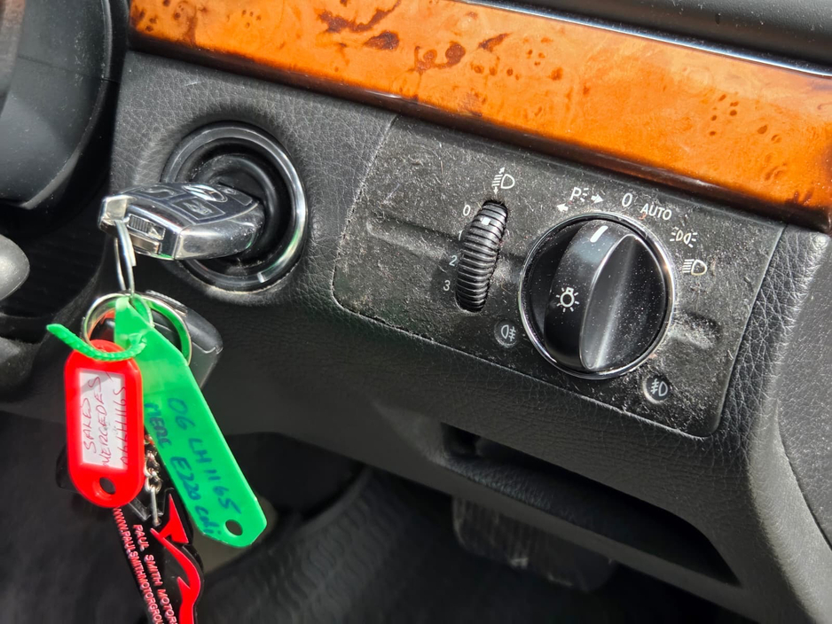 2006 Mercedes-Benz E Class - image 17