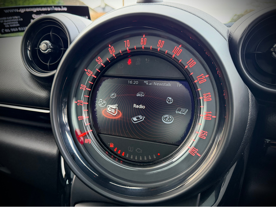 2016 MINI Countryman 1.6 Diesel Business Edition 5dr. €11,900