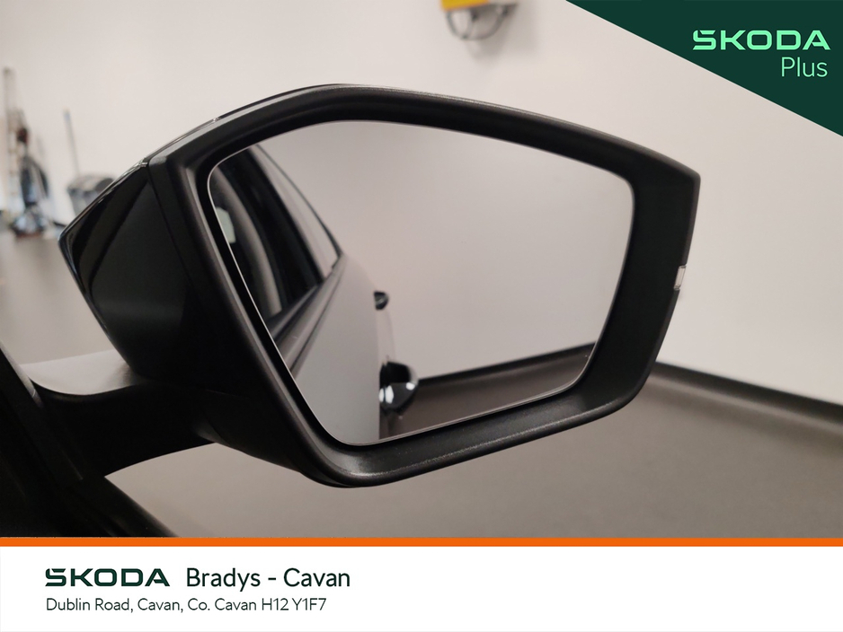 2025 Skoda Octavia - image 33