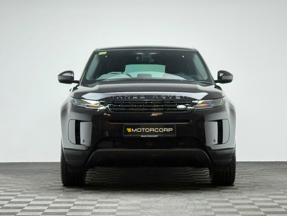 2024 Land Rover Range Rover Evoque - image 2