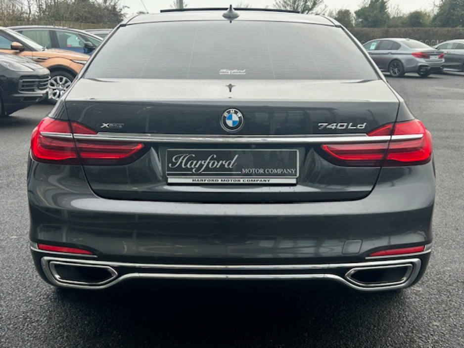 2017 BMW 7 Series  €26,945