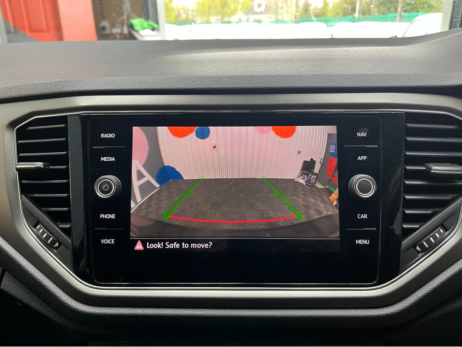 2020 Volkswagen T-Roc - image 20