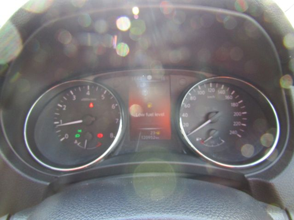 2016 Nissan Qashqai - image 29