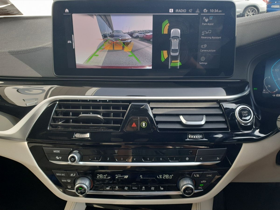 2023 BMW 5 Series - image 19