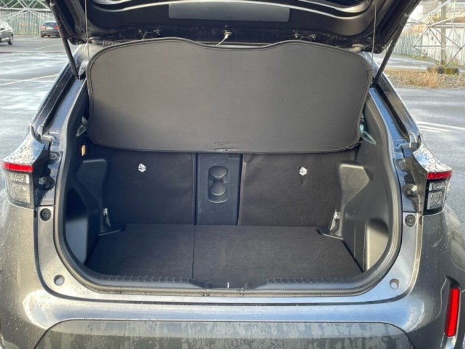 2025 Toyota Yaris Cross - SPECIAL OFFER UNIT - Save EUR 5,300 - LunaSport Monotone - 1.5 Hybrid - Automatic - EUR 180 // Remote Central Locking // Front Electric Windows // Rear Electric Windows // Electric Mirrors // Finger €31,855