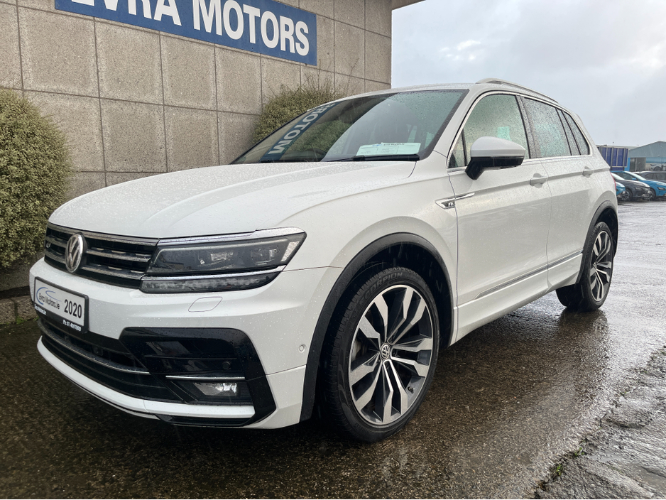 2020 Volkswagen Tiguan R-LINE 4MOTION AUTOMATIC 2.0 DIESEL //MASSIVE SPEC//DYNAUDIO SOUND SYSTEM//FULL LEATHER HEATED SEATS//360 PARKING CAMERAS//HEAD UP DISPLAY// €35,950