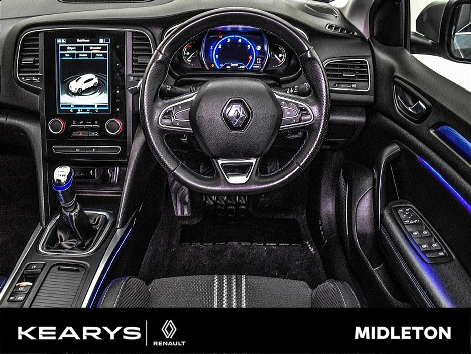 2020 Renault Megane - image 20