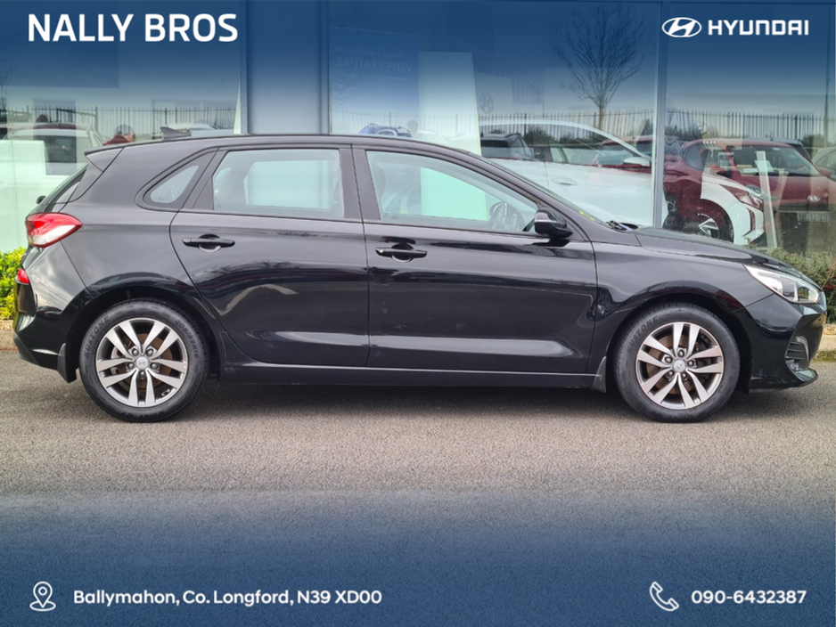 2020 Hyundai i30 - image 3