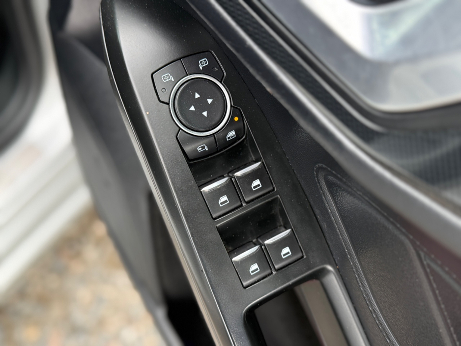 2021 Ford Focus - image 17