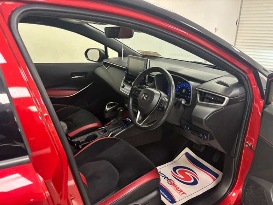 2021 Toyota Corolla 1.8 Hybrid Luna Sport Hatchback €22,950