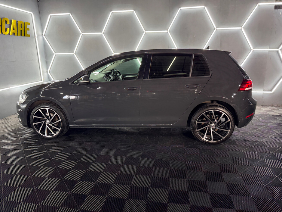 2019 Volkswagen Golf - image 15
