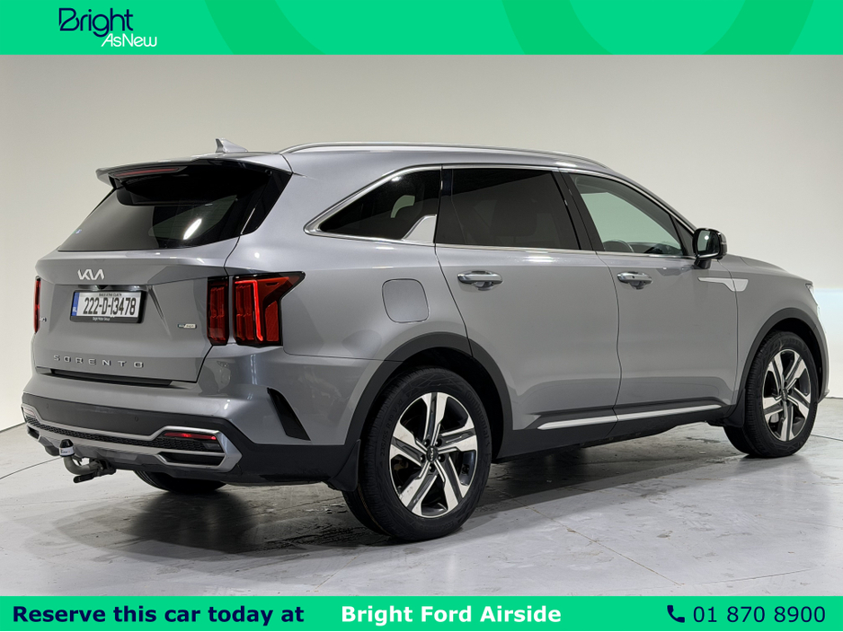 2022 Kia Sorento - image 9