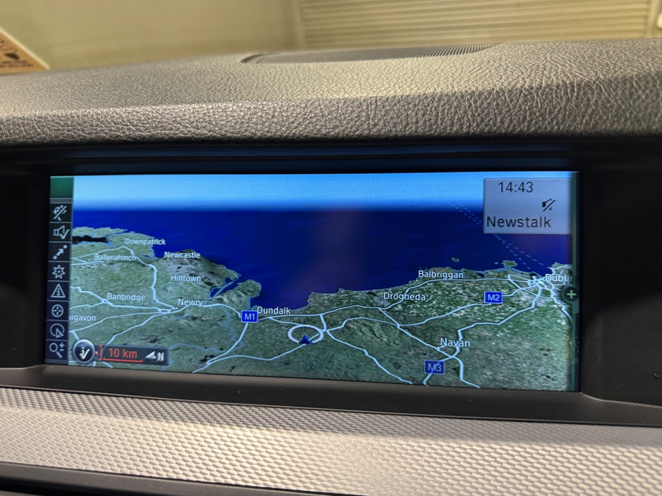 2012 BMW 5 Series - image 22