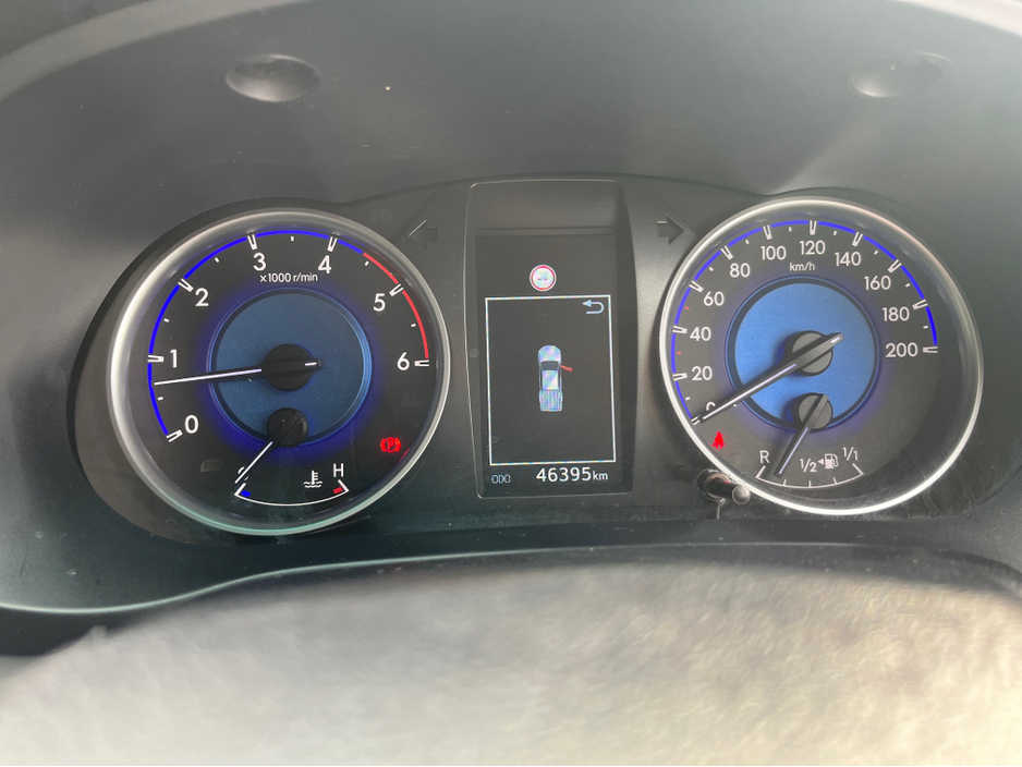 2020 Toyota Hilux - image 12
