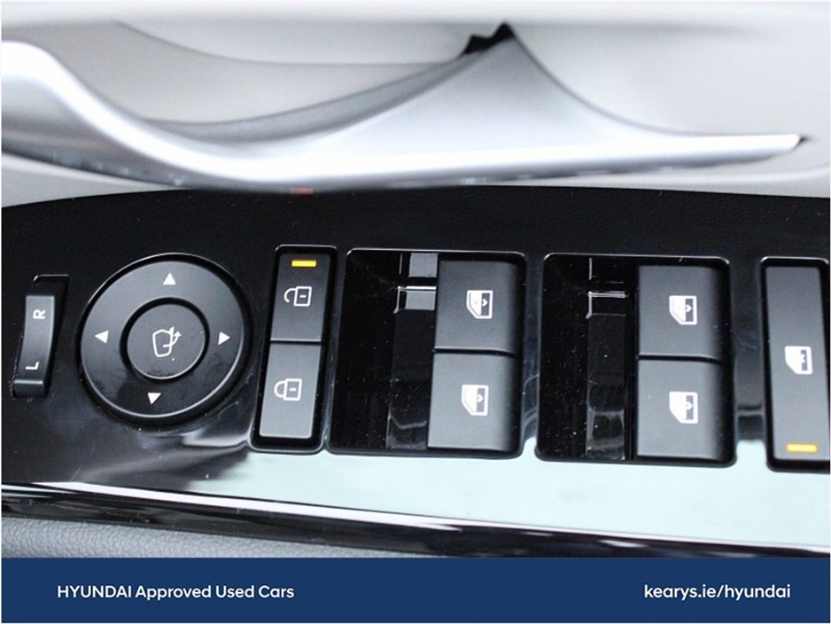 2025 Hyundai Tucson Tucson FL 2WD Platinum PHEV Auto