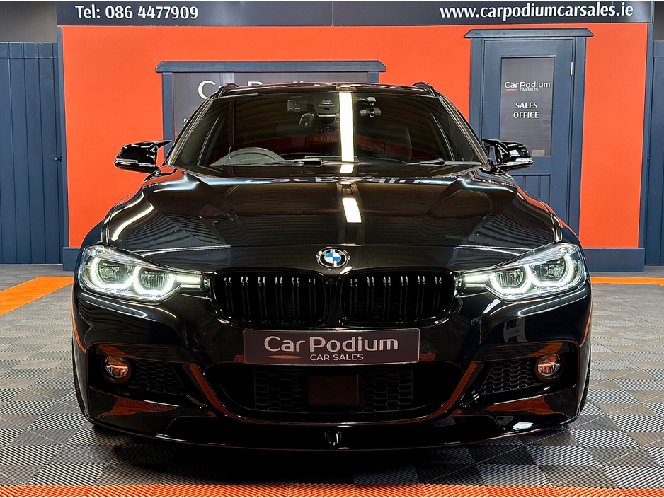 2017 BMW 3 Series - image 7