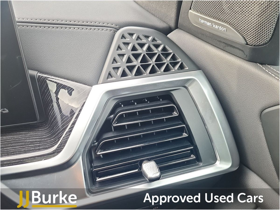 2025 BMW X5 - image 26