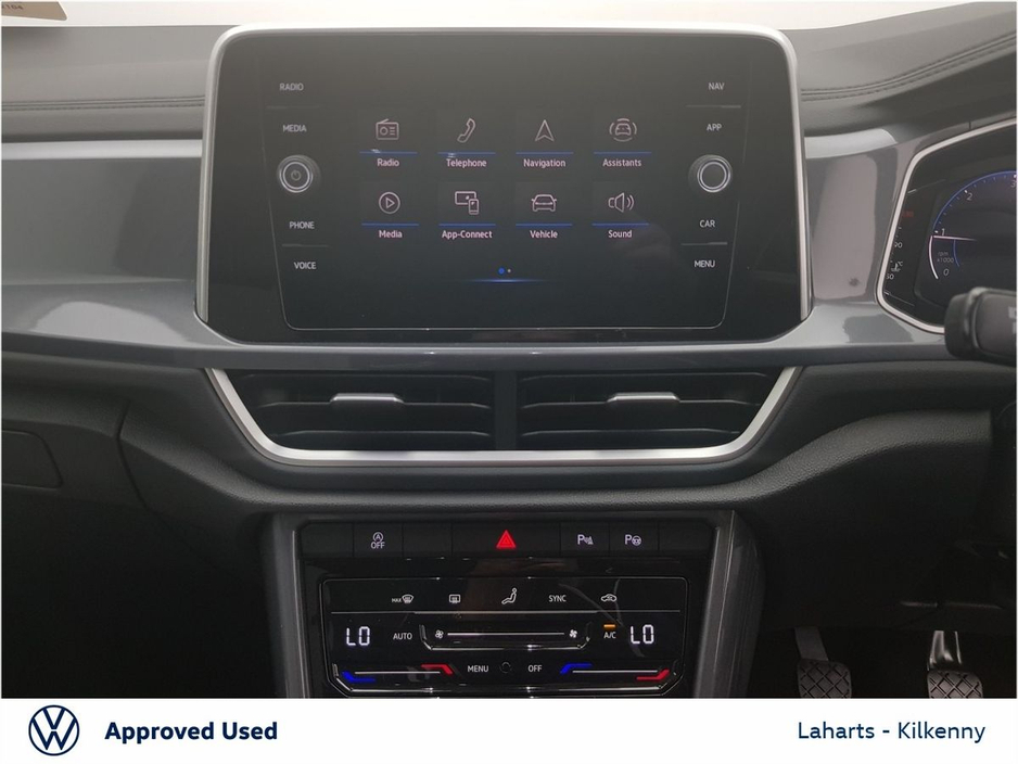 2023 Volkswagen T-Roc - image 17