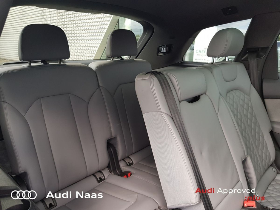 2023 Audi Q7 - image 20