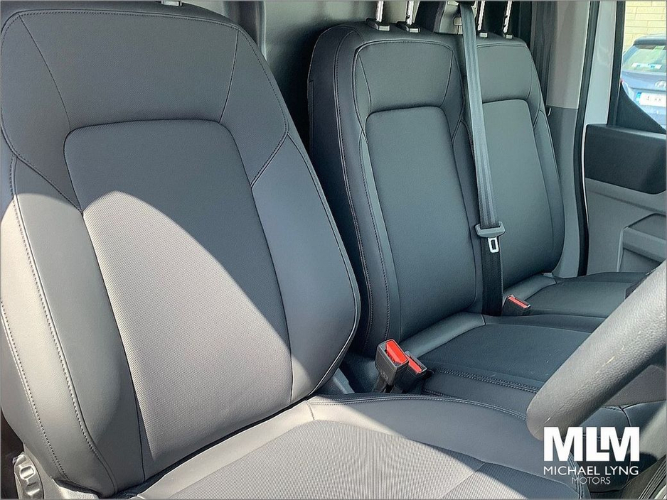 2025 Ford Transit Custom 320 PHEV SWB (V), Price Ex VAT, *Spare wheel, fixed towbar, Load area protection Kit, Seat Pack k4a* €32,516