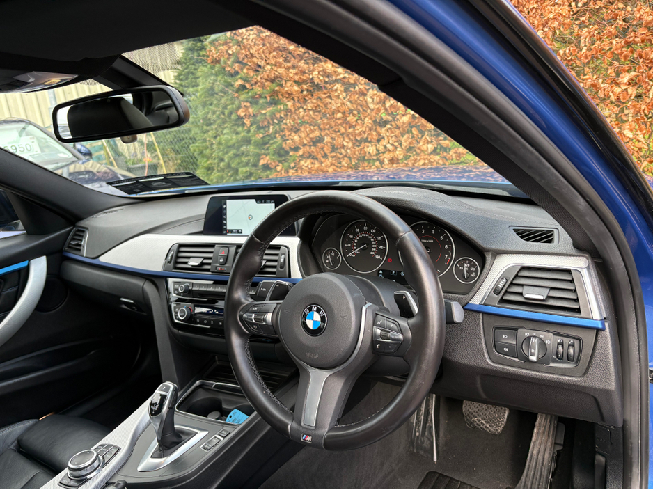 2019 BMW 3 Series - image 17
