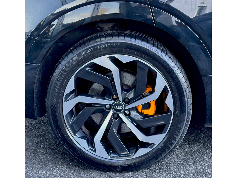 2022 Audi e-tron 55 300KW Q S LINE A €34,950