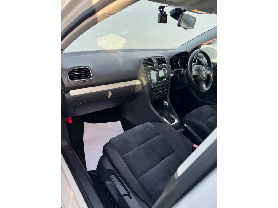 2012 Volkswagen Golf  €9,000