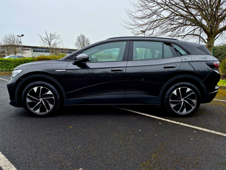 2022 Volkswagen ID.4 - image 9