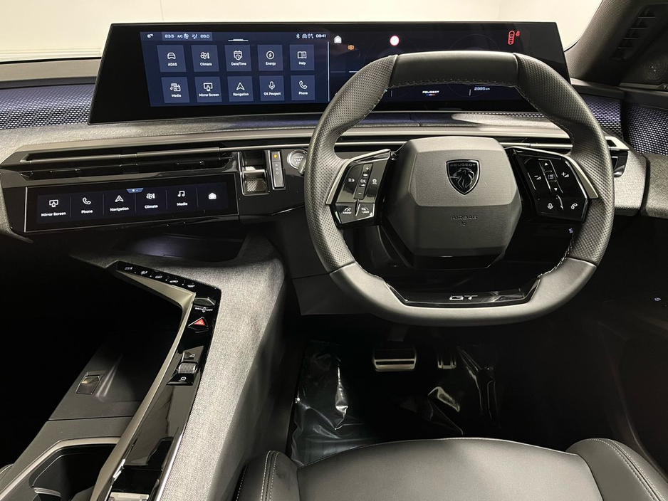 2025 Peugeot 3008 - image 14