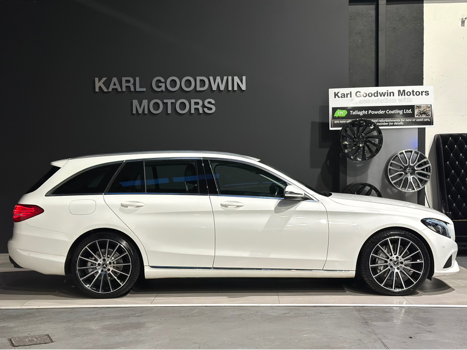 2016 Mercedes-Benz C Class - image 7