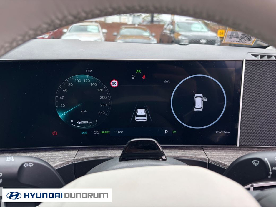 2025 Hyundai Santa Fe - image 12