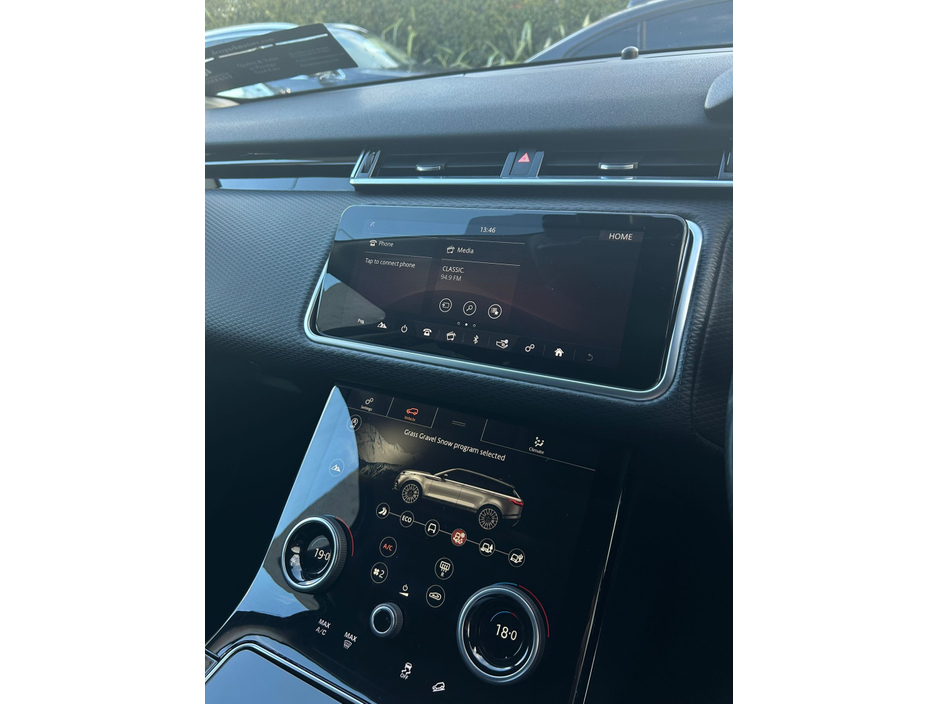 2018 Land Rover Range Rover Velar - image 20