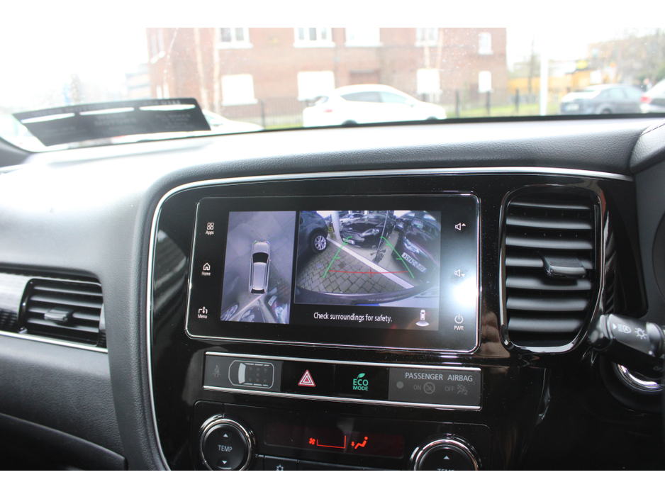 2019 Mitsubishi Outlander - image 11