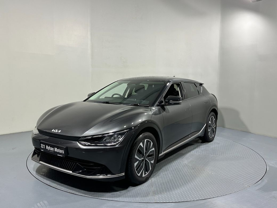 2022 Kia EV6 - image 3