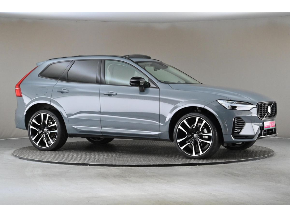 2023 Volvo XC60 - image 12