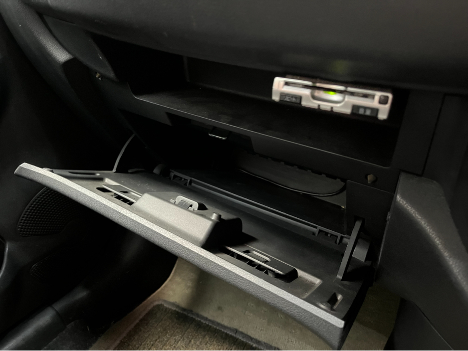 2016 Nissan March - image 15